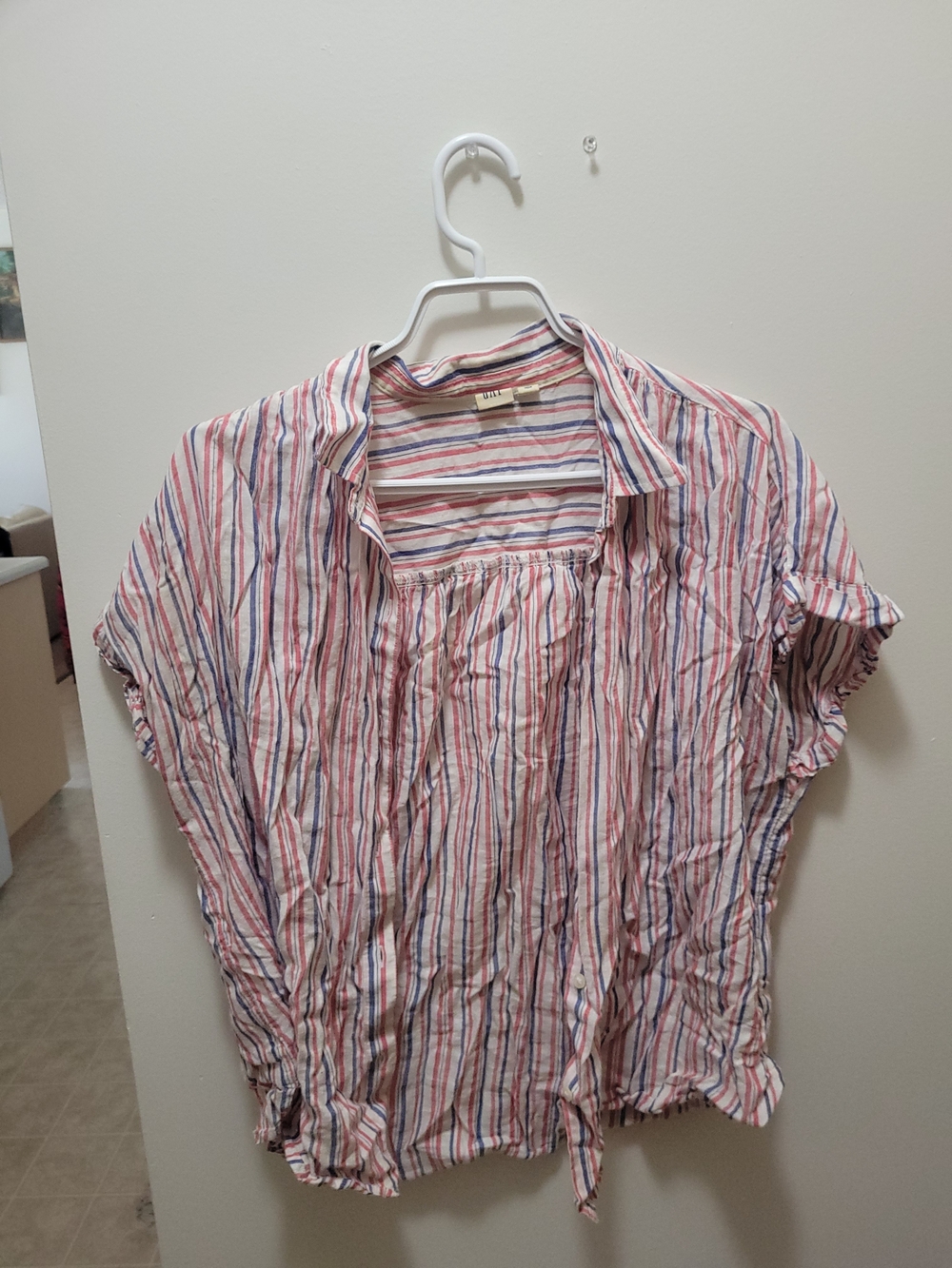 GAP Red, Blue and White Striped Short Sleeve Top